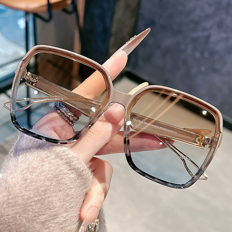 Gradual-layer khaki oversized  - Lighting In Photography incelemesi ve fiyatı